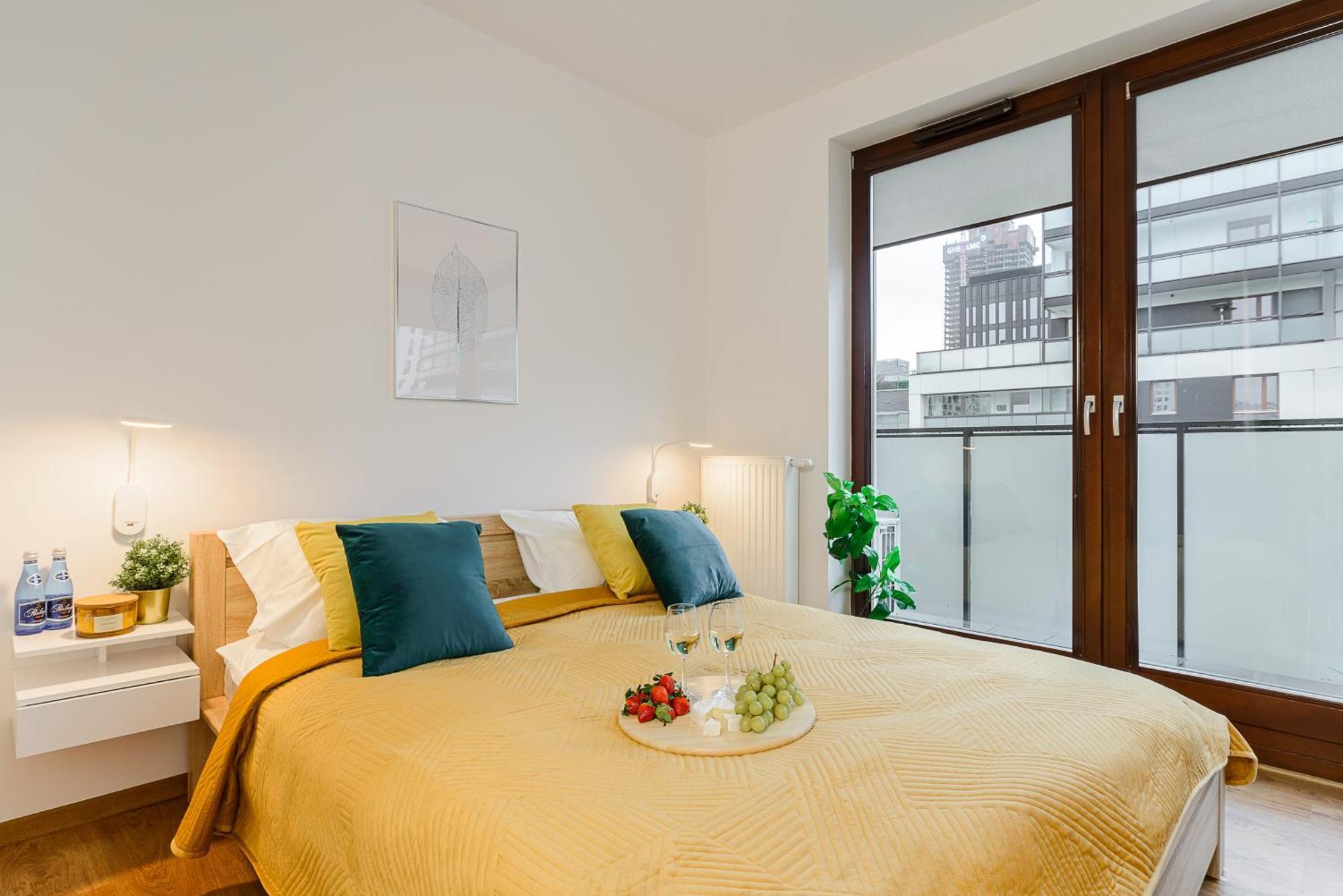 Luxury Mennica With Parking * Warszawa